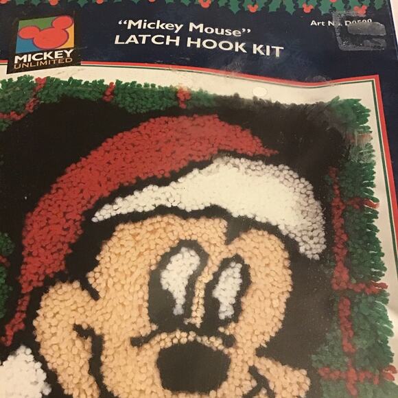 Mickey Mouse Latch Hook Kit New In Box - Picture 7 of 8